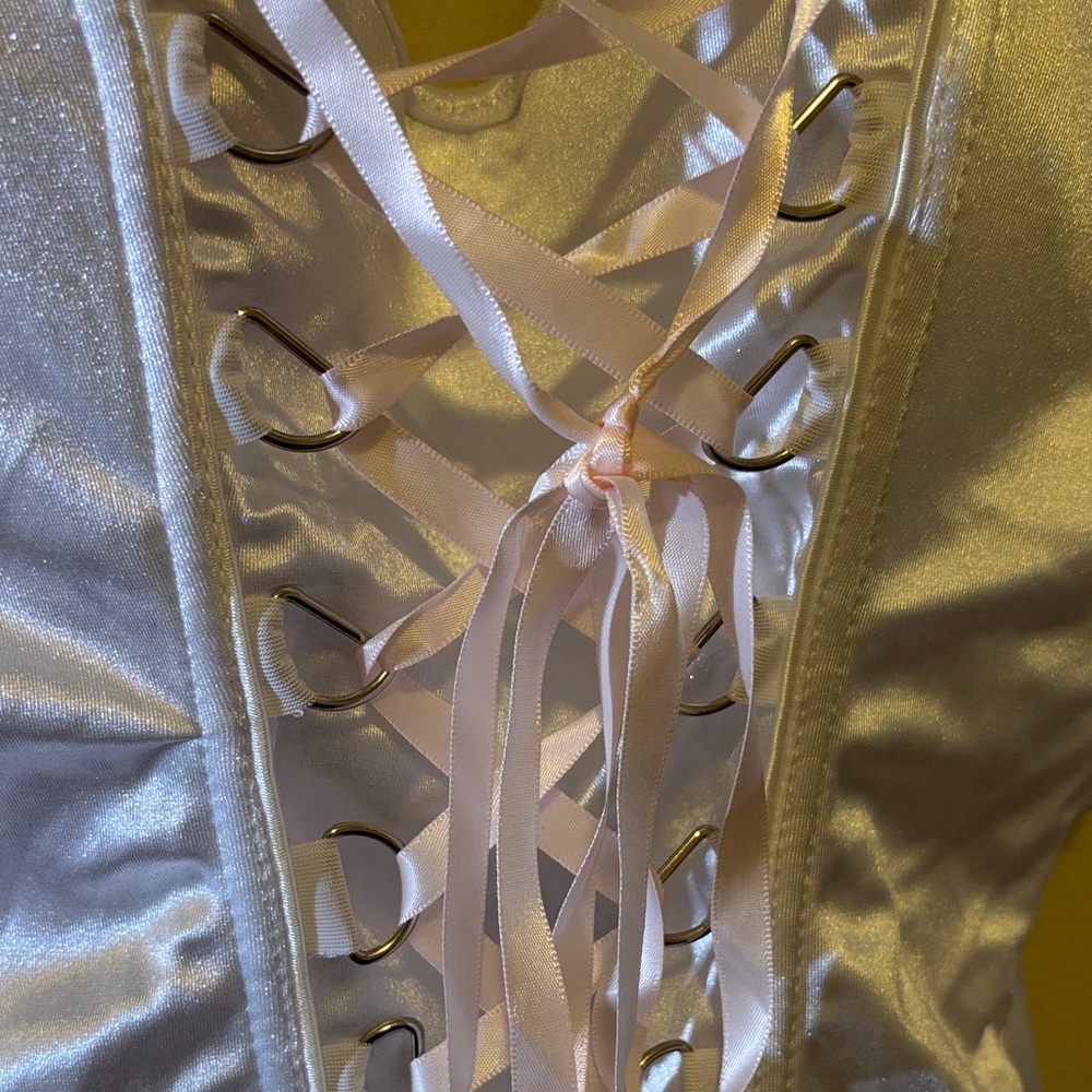 Spirit Satin Lace-Up Camisole in White - Picture 2 of 4